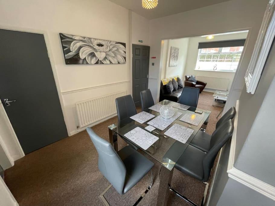 Lovely Seaside House In Cleethorpes - Sleeps 6 Экстерьер фото