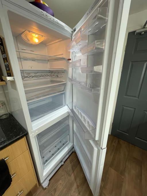 Lovely Seaside House In Cleethorpes - Sleeps 6 Экстерьер фото