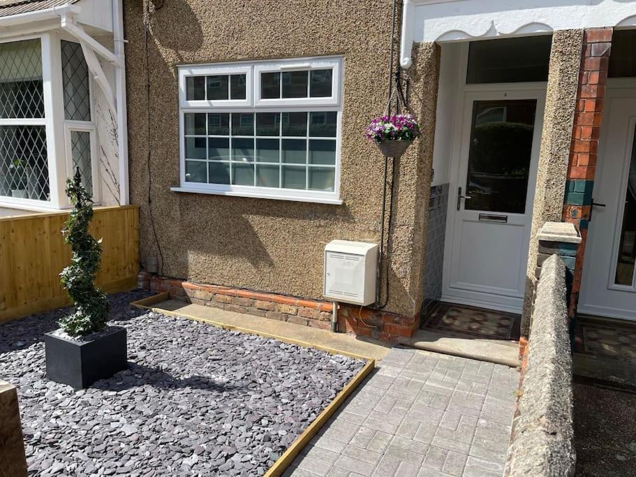 Lovely Seaside House In Cleethorpes - Sleeps 6 Экстерьер фото