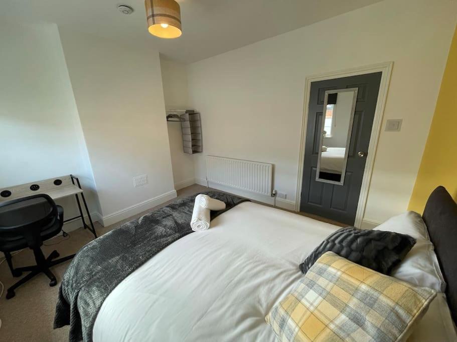 Lovely Seaside House In Cleethorpes - Sleeps 6 Экстерьер фото